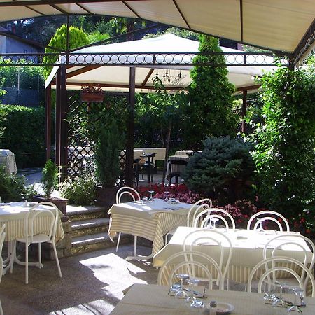 Albergo Giardino تْشيرنوبيو المظهر الخارجي الصورة