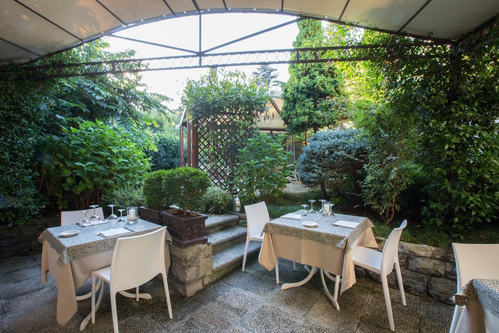 Albergo Giardino تْشيرنوبيو المظهر الخارجي الصورة