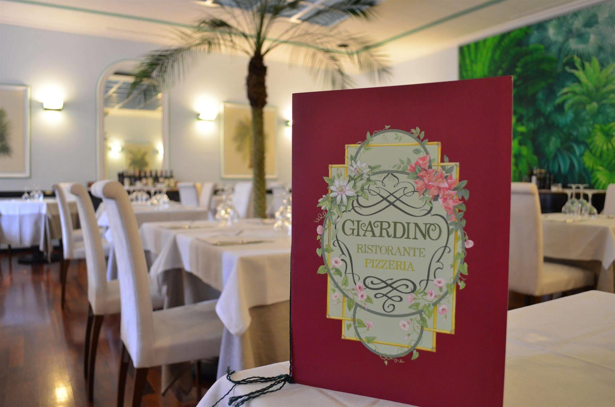 Albergo Giardino تْشيرنوبيو المظهر الخارجي الصورة