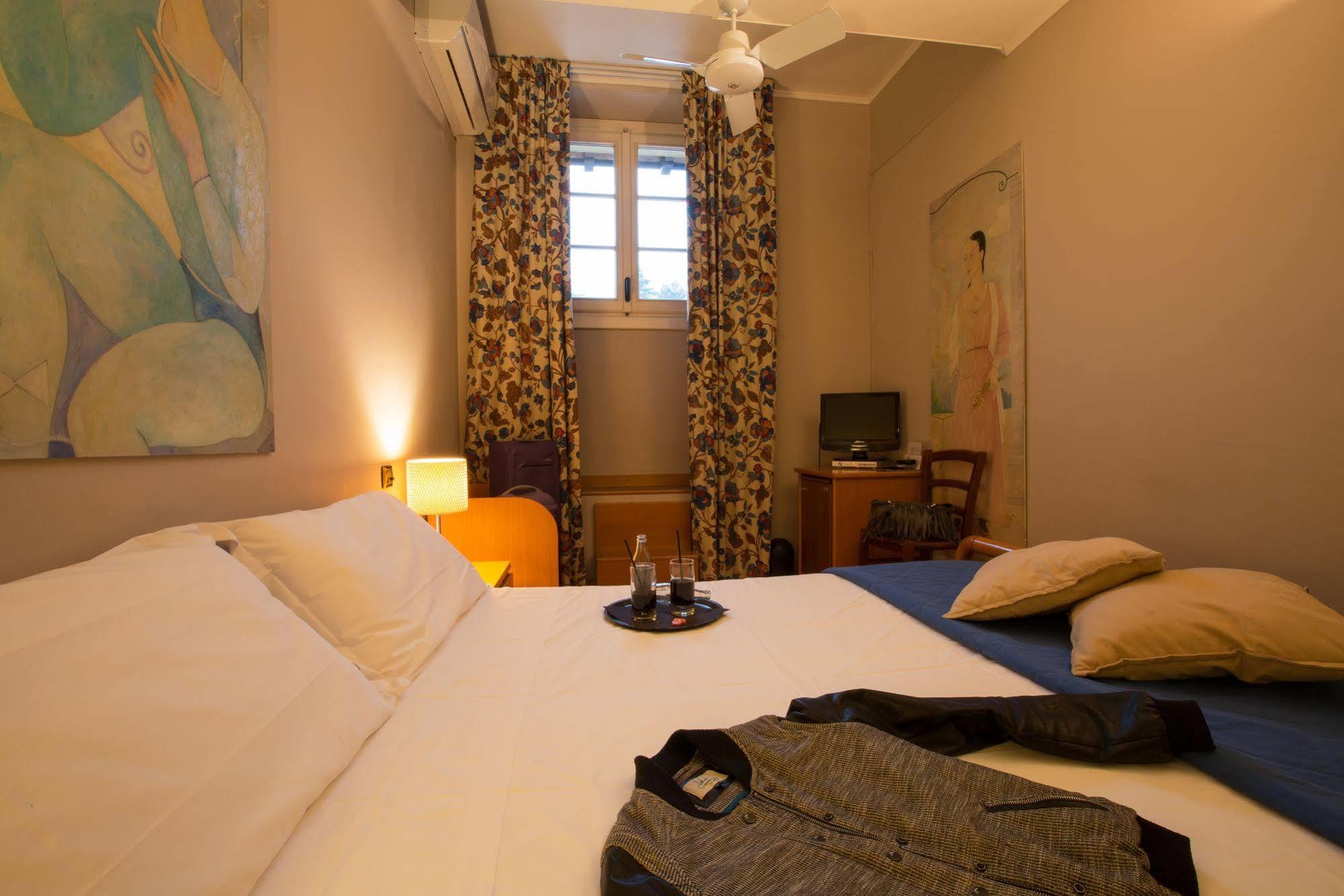 Albergo Giardino تْشيرنوبيو المظهر الخارجي الصورة