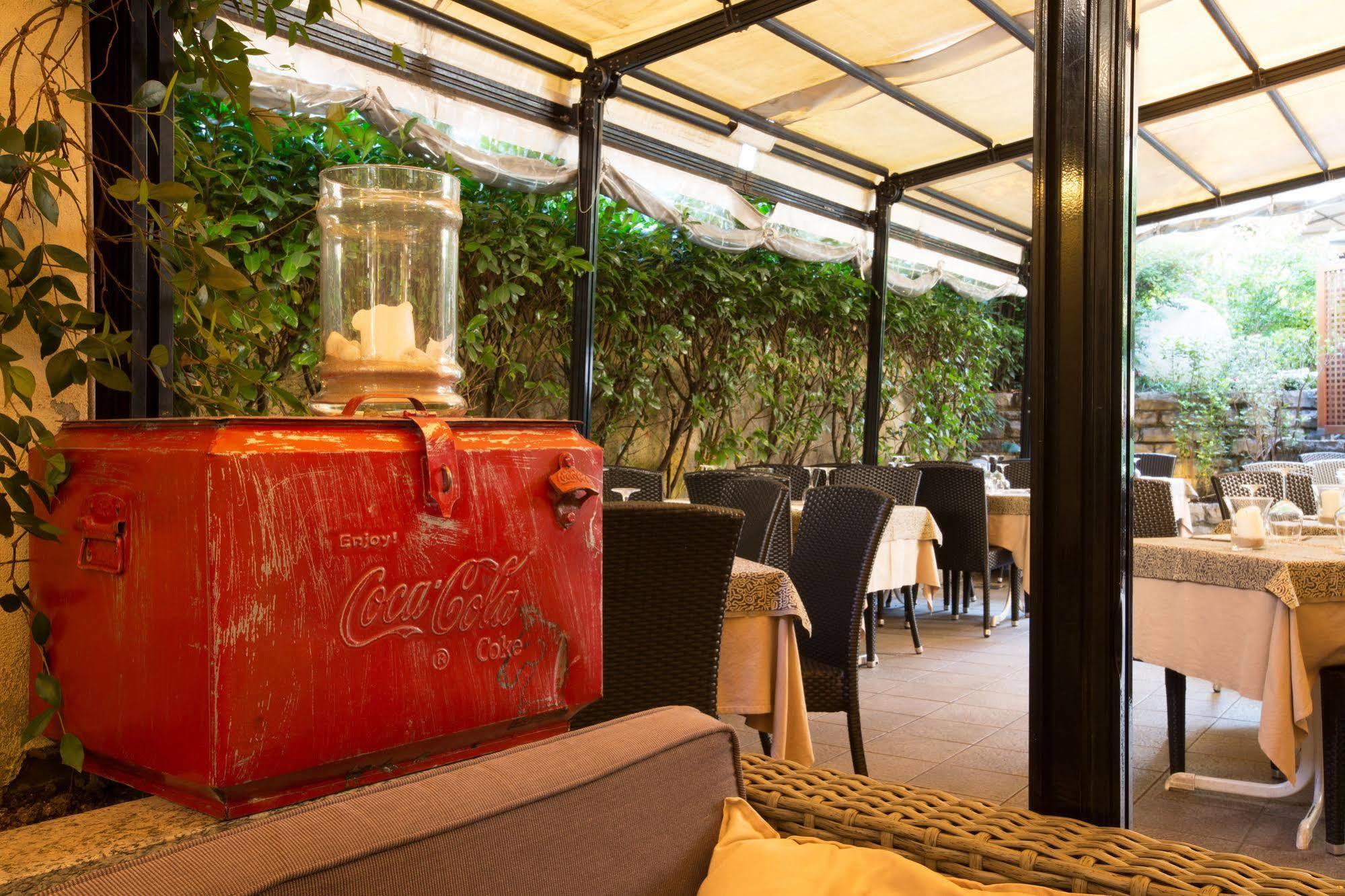 Albergo Giardino تْشيرنوبيو المظهر الخارجي الصورة